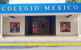 colegios internacionales de laredo  Colegio México